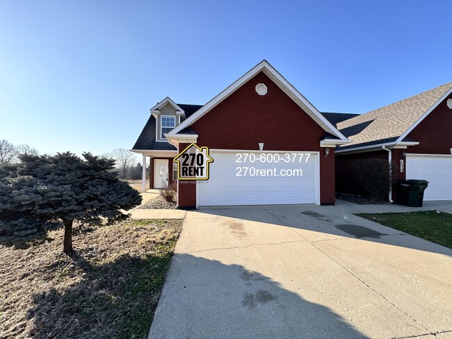 Building Photo - 140 Twin Lakes Dr