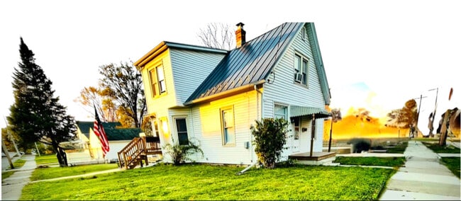Building Photo - 3704 60th Pl Rental