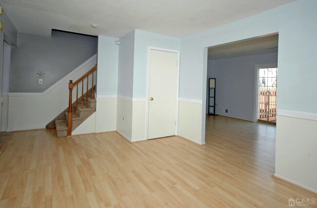 Photo - 48 Astor Ct