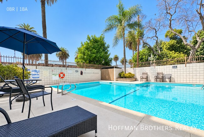 17821 Sherman Way Unit 14