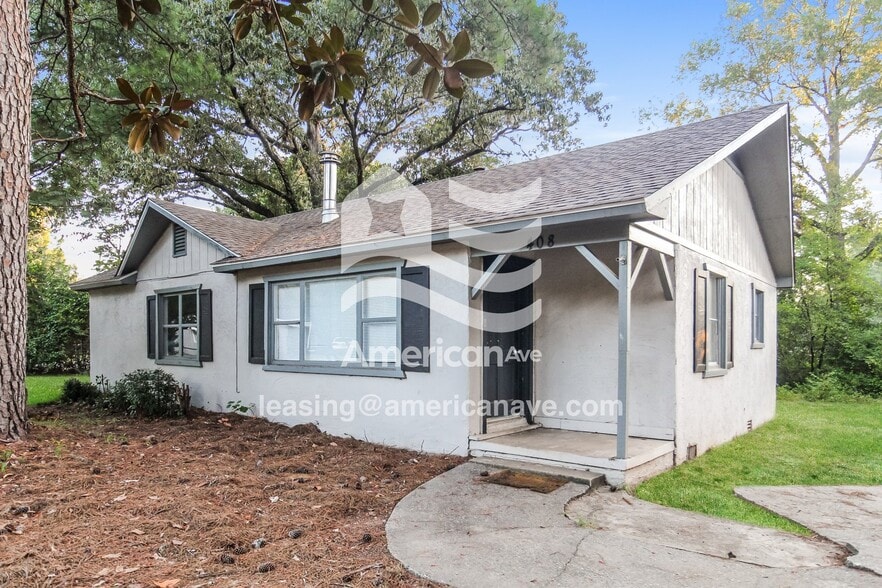408 Camellia Cir