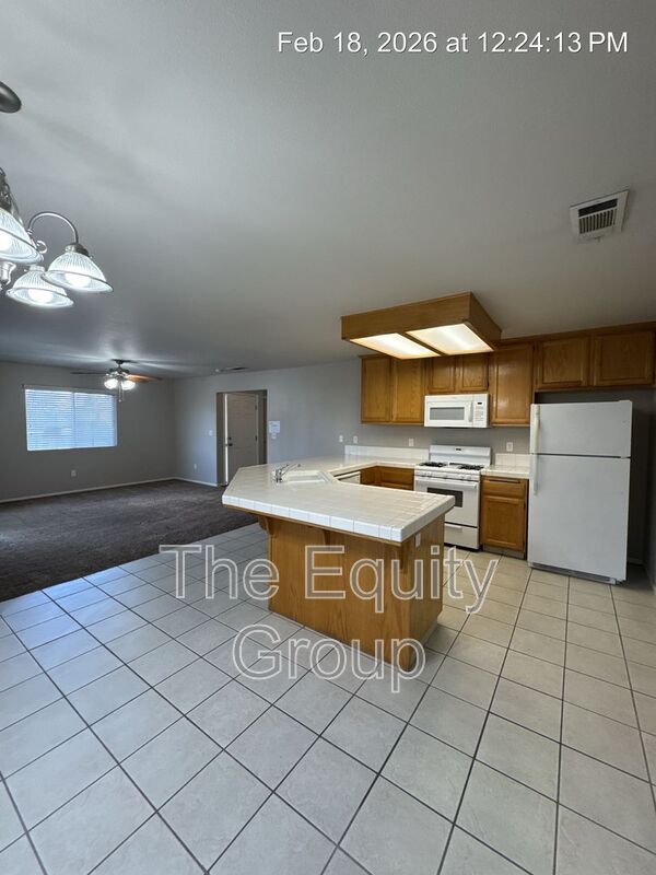 Photo - 2647 W Lark Ave