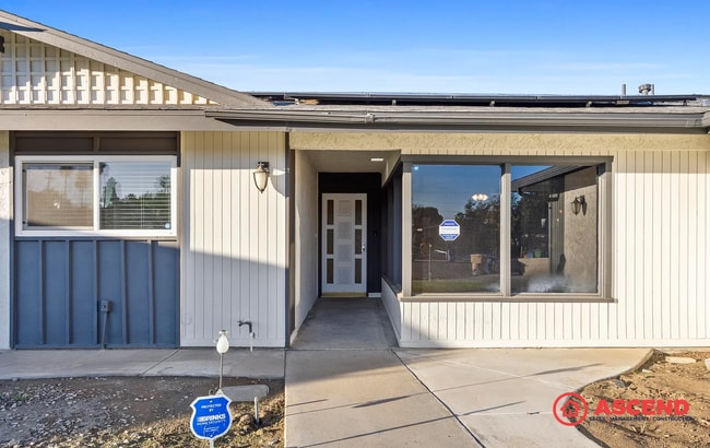 Photo - Beautiful 3 Bed, 2 Bath Home with Pool, Solar & Cozy Fireplace