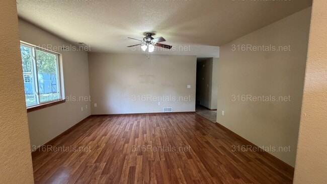 Photo - 314 E Columbia Ave