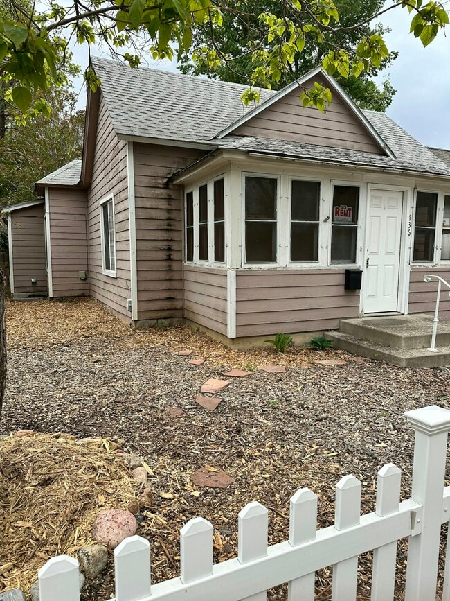 Photo - 436 E 6th St
