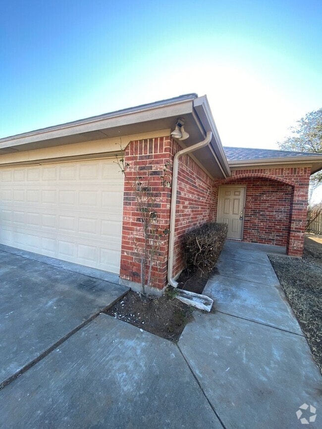 Building Photo - 1505 Karen Ct Unit A Rental