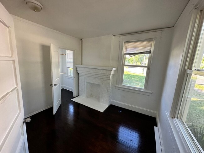 Photo - 3154 Stockton St