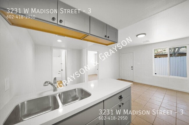 Photo - 3231 W Madison St Unit 2