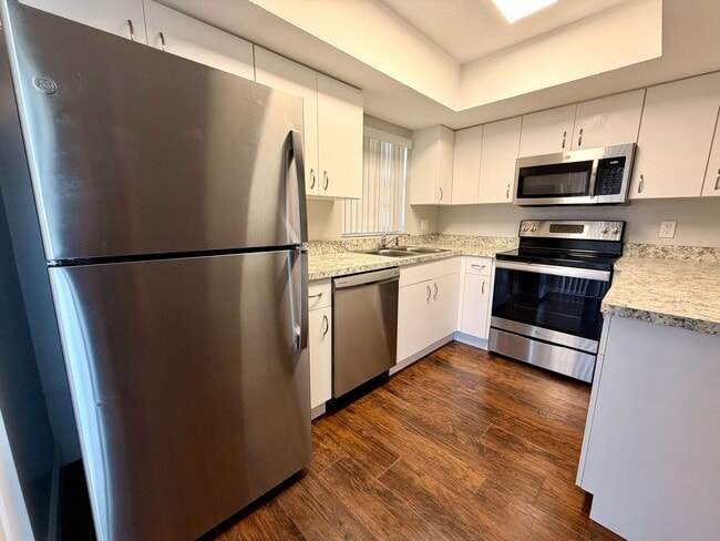 Photo - 21-24 Springwood Square Unit 23