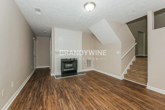 Photo - 10445 Ivygate Ave