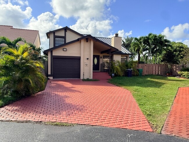Building Photo - 9645 SW 148th Pl