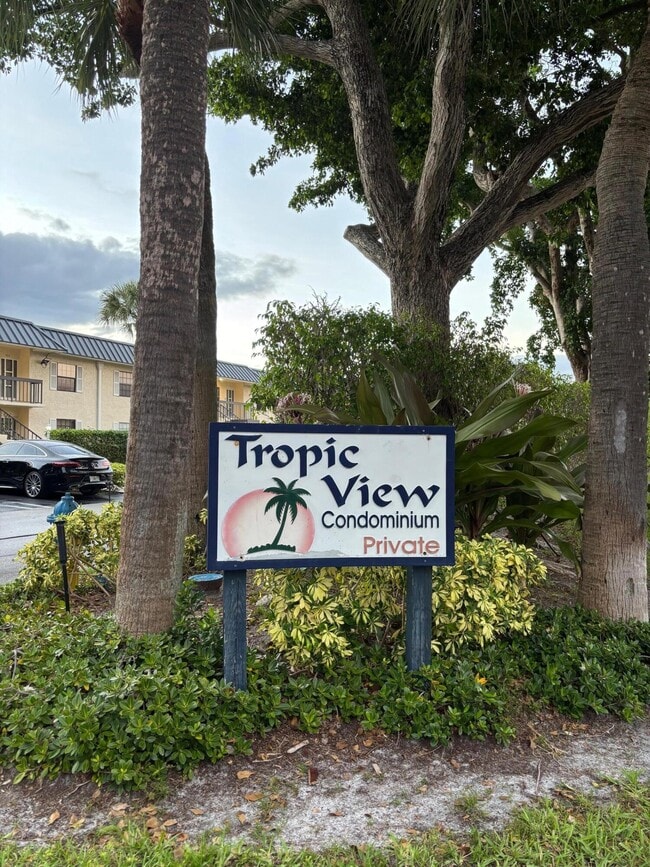 Building Photo - 3000 Florida Blvd Unit 203-D
