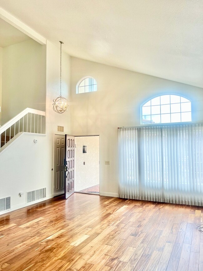 Photo - 14356 Crestwood Ave