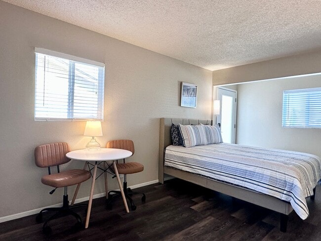 Photo - Private Room for Rent