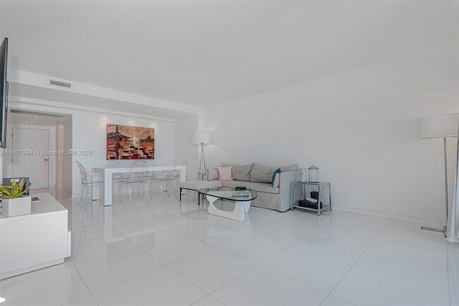 Photo - 2301 Collins Ave Unit 1538