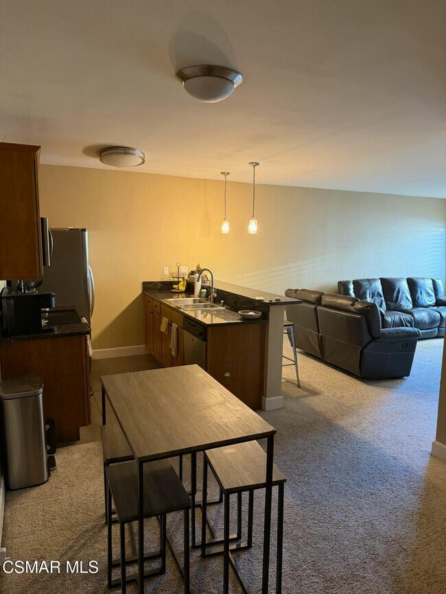 Photo - 10982 Roebling Ave