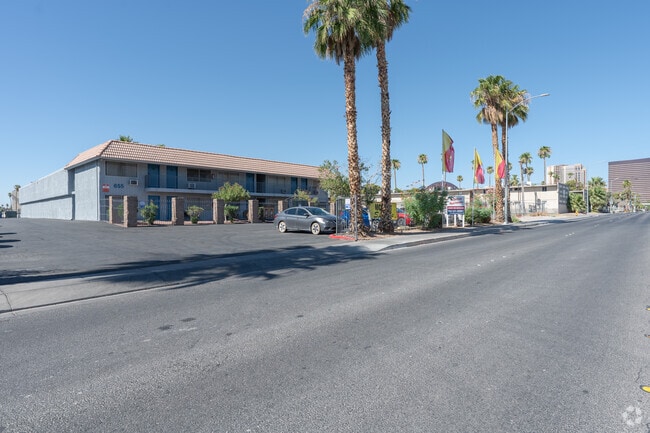 Entrance of Property - Sugartree Apartments