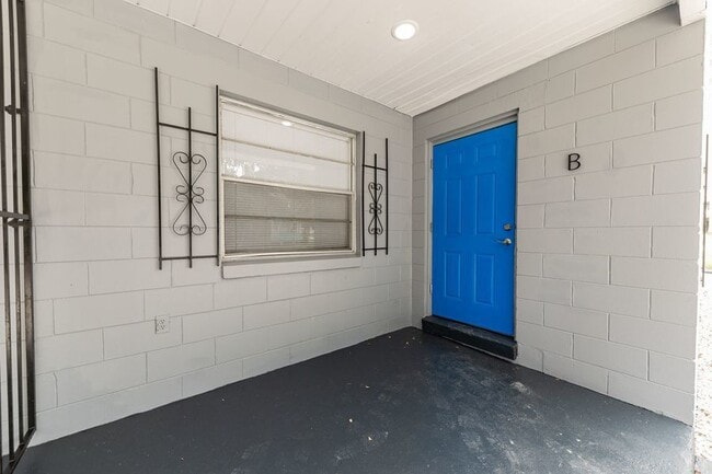 Photo - 430 Ave B NE Unit B