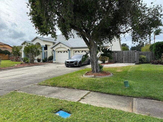 Photo - 1461 Wellington Cir