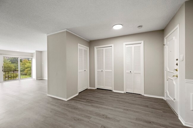 Photo - 5050 Ambassador Way