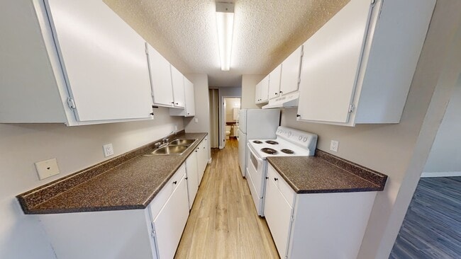 Photo - 10028-10105 105 Ave Unit 23