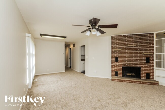 Photo - 1322 Carol Pl