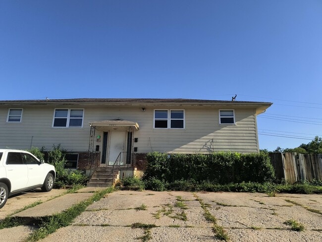 Photo - 5601 E 139th Ter