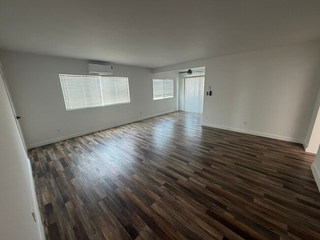 1129-1131 23rd St Apartments