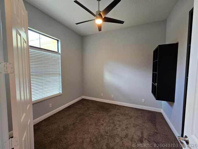 Photo - 2095 NW Diamond Creek Way