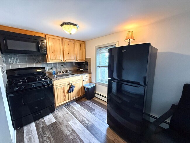 Photo - 24 McDonald St Unit 3
