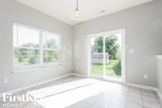 Photo - 1777 Osman Dr