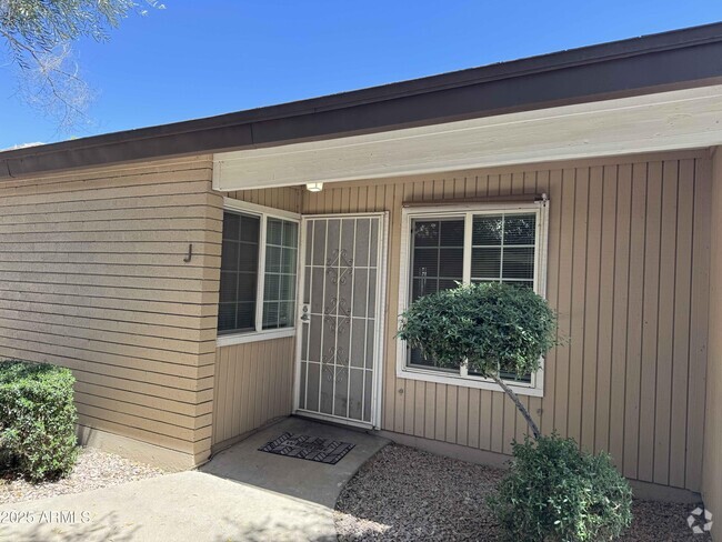 Building Photo - 1622 E Campbell Ave Unit J Rental