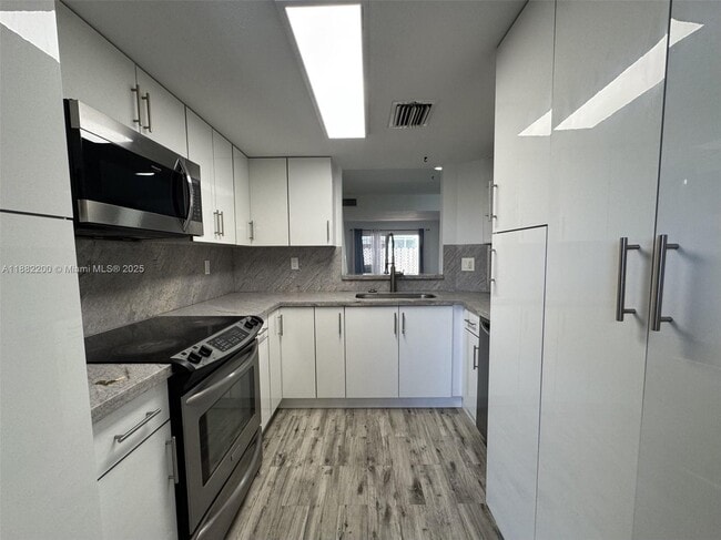 Photo - 12302 NW 11th St