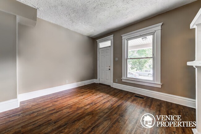 Photo - 2183 Indiana Ave
