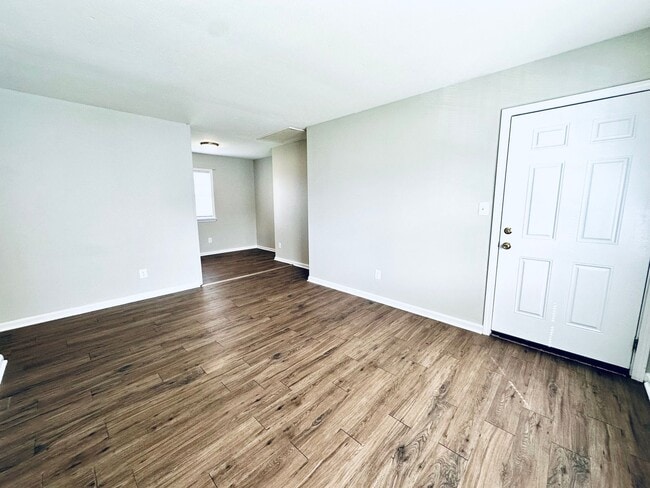 Photo - 1721 Tempest Way Unit 4