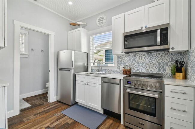 Photo - 602 Skinner Blvd