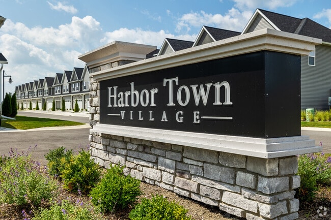 Harbor Town Village Sign