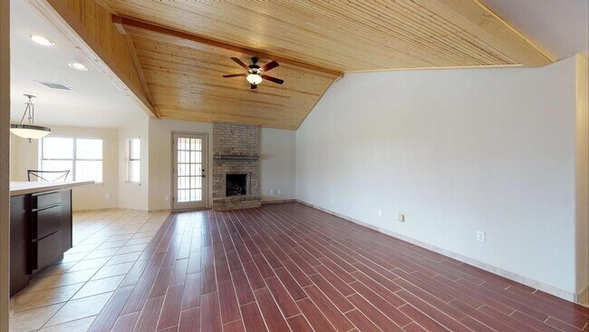 Photo - Northeast El Paso 5bed Refrig A/C house in...