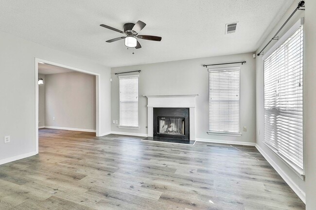 Photo - 3BR Home in Jonesboro. Spacious Primary Suite & Convenient Location