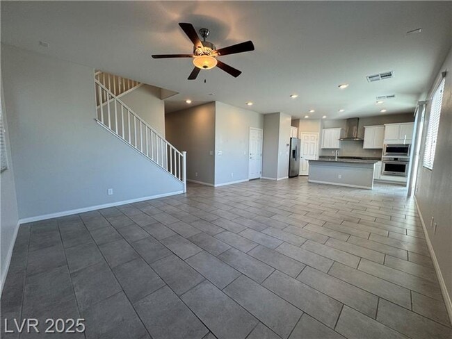 Photo - 2690 Topaz Blue St