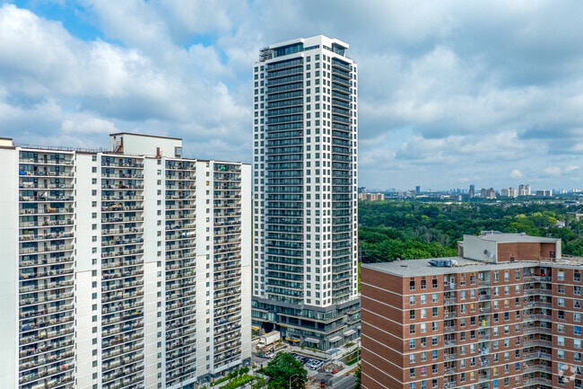 Bela Square | Building Exterior