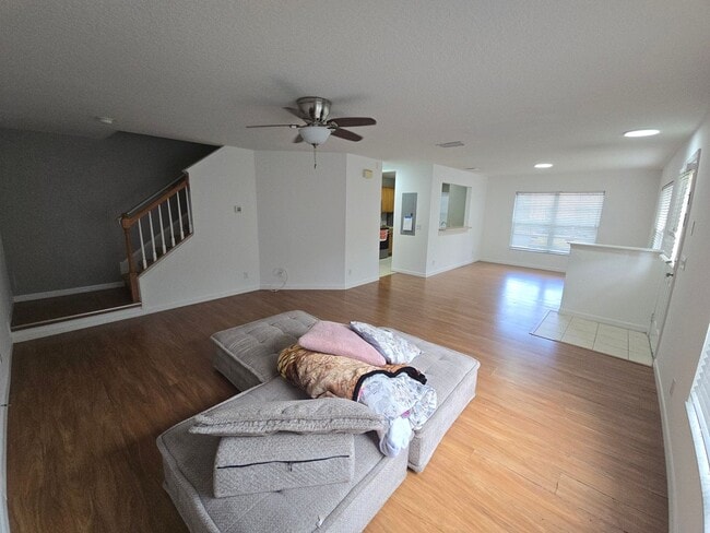Photo - 3/3 Townhome In Valrico