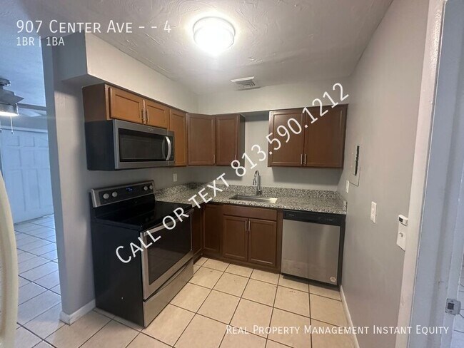 Photo - 907 Center Ave Unit 4