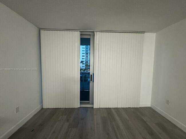 Photo - 7501 E Treasure Dr Unit 2L