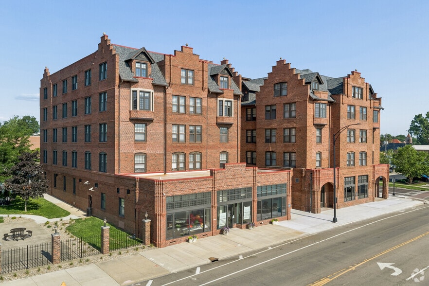Building Photo