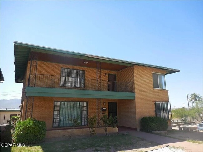 Building Photo - 814 W Yandell Dr