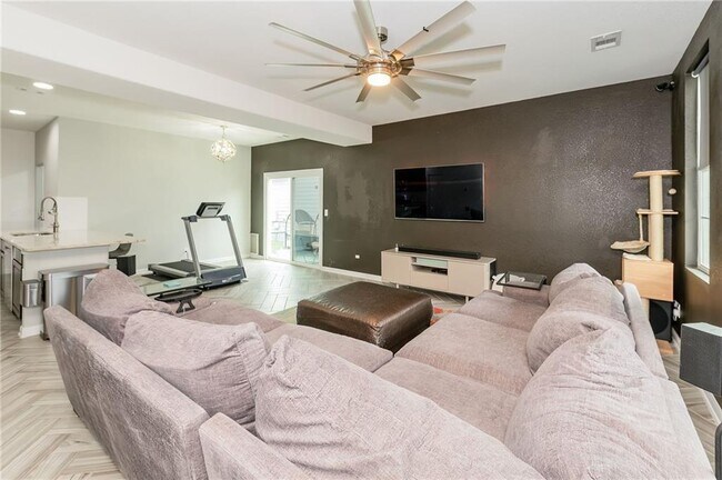 Photo - 1565 Arbor Knot Dr