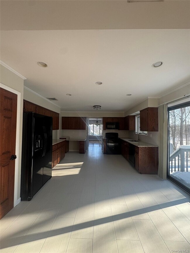 Photo - 28 Lakeview Dr