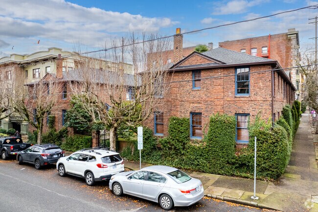 Photo - Patricia Court Apartments