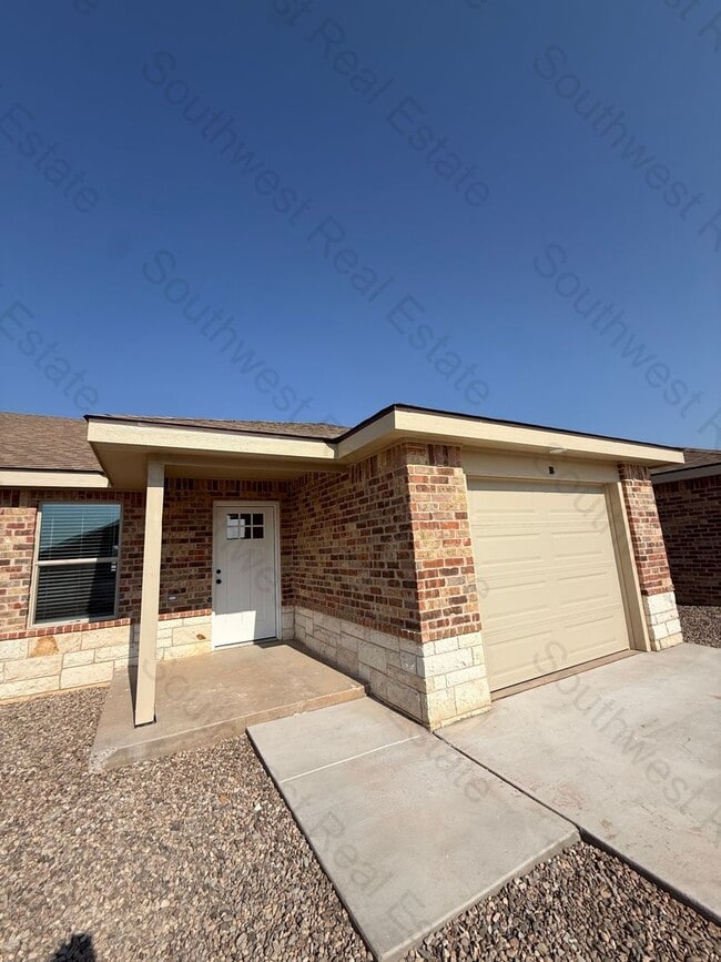 Building Photo - 3521 Ethan Ave Unit B